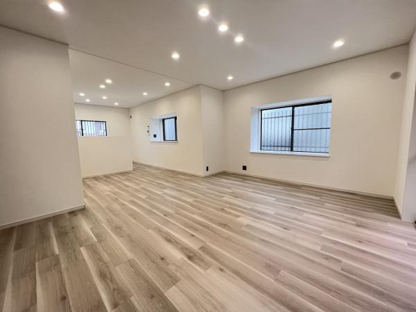 【居間・リビング】 | 垂水区つつじが丘1丁目　中古戸建