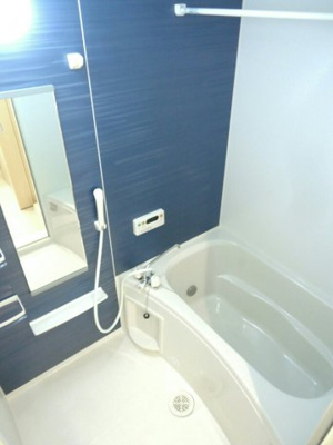 【浴室】 | カーサ下五井 | 落ち着いた空間のお風呂です