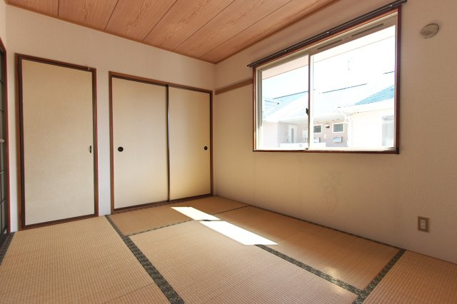 エステート広Dの和室