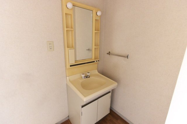 エステート広Dの洗面所