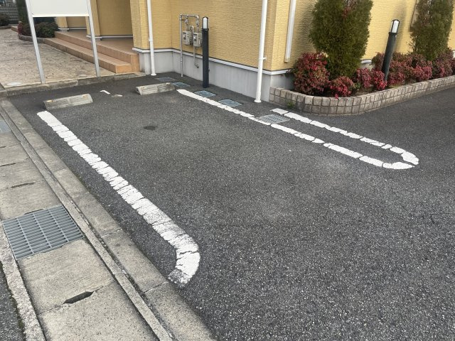 ノース　カレント　Ⅲの駐車場