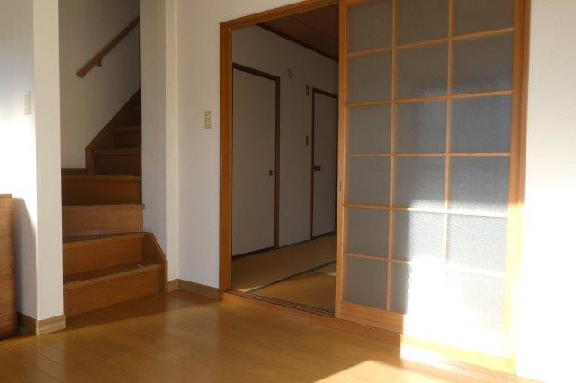 倉敷市酒津のテラスの洋室