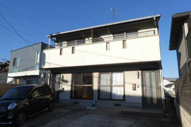 酒津秋山貸家の外観