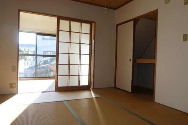 【居間・リビング】 | 酒津秋山貸家 | 和室