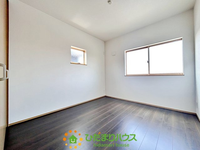 久喜市上町　新築一戸建て　04　クレアスタウン　の子供部屋|2面採光で明るいお部屋はお子様のお部屋にもオススメです。