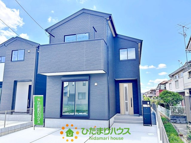 久喜市上町　新築一戸建て　04　クレアスタウン　の外観|黒基調の上品な外観です。