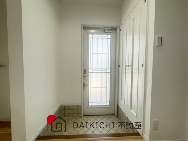 【玄関】 | 加須市大門町　中古戸建