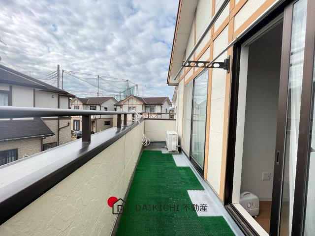 【バルコニー】 | 熊谷市円光１丁目　中古戸建
