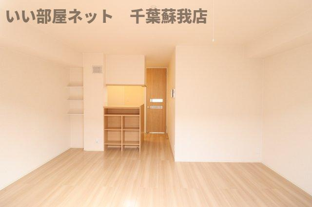 ソレイユの居間・リビング|こちらのリビングで趣味の時間をお楽しみください