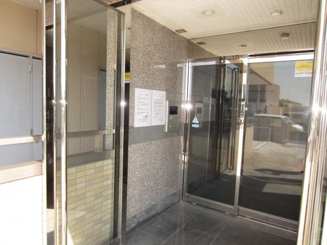 【エントランス】 | ブエナビスタ貝塚