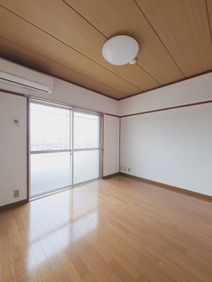 【居間・リビング】 | 東ビル