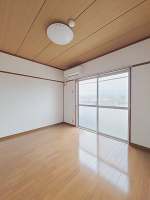 【居間・リビング】 | 東ビル