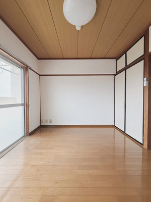 【居間・リビング】 | 東ビル