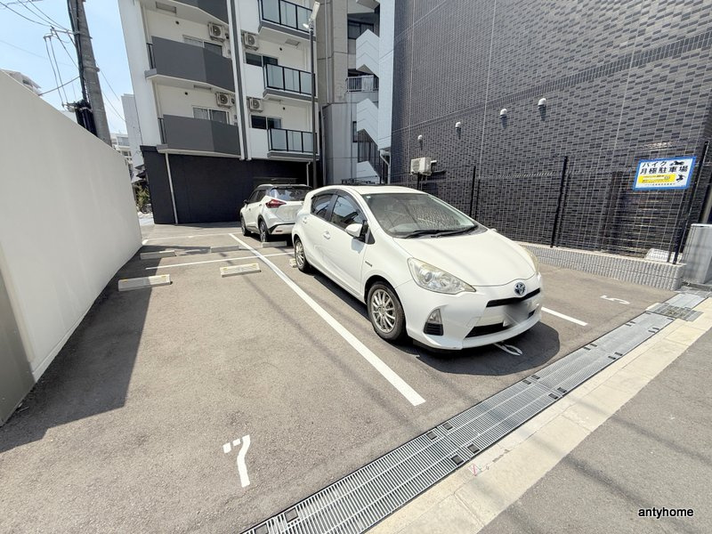 フェルザ福島　仲介手数料無料の駐車場