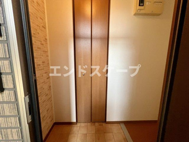 プレミール　A棟の収納|高崎、前橋、伊勢崎エリアのお部屋探しはエンドスケープまで！お客様の理想お聞かせ下さい♪