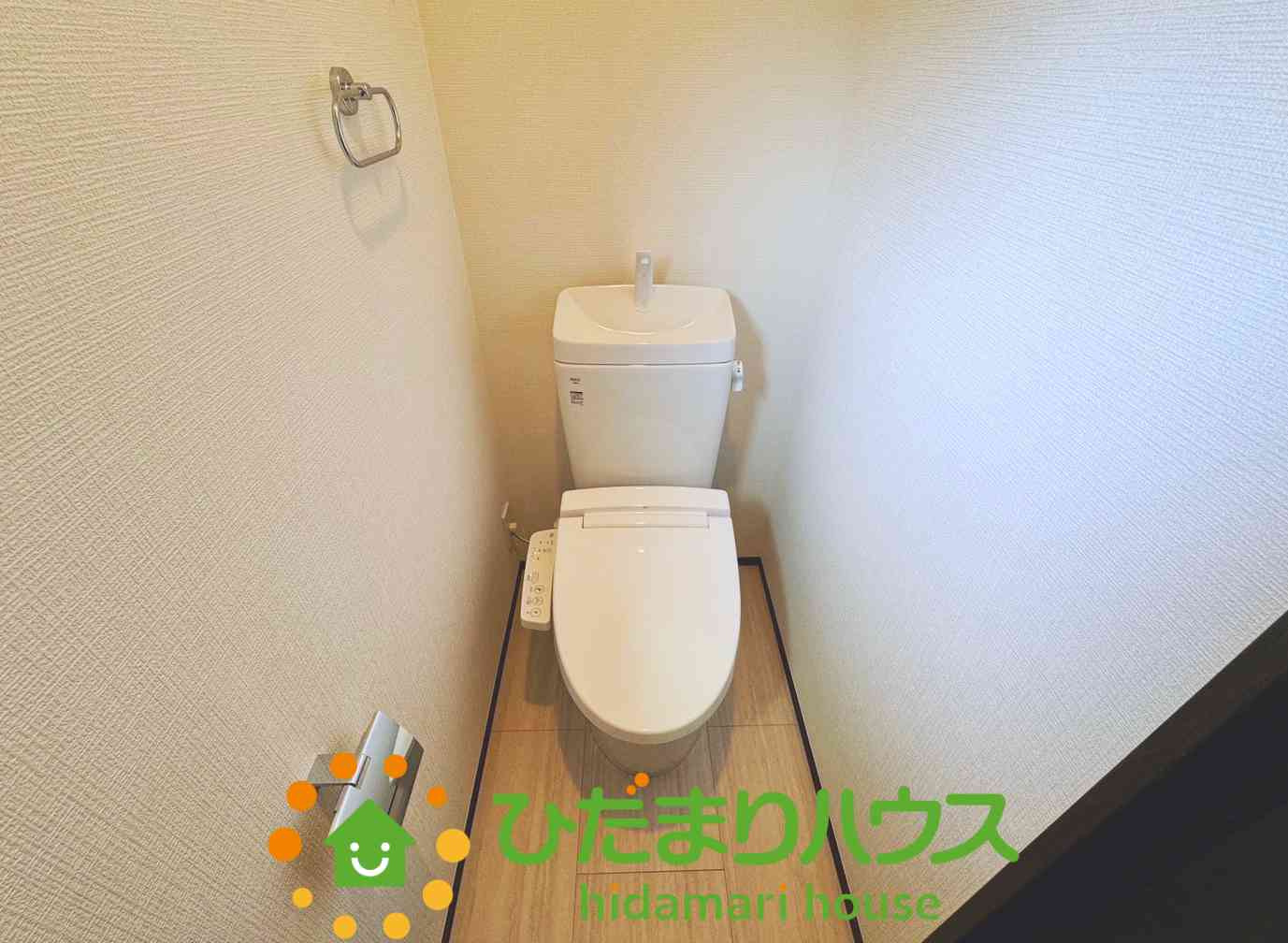 久喜市上町　新築未使用　07　クレアスタウン　のトイレ|シンプルな掃除のしやすいトイレ。
