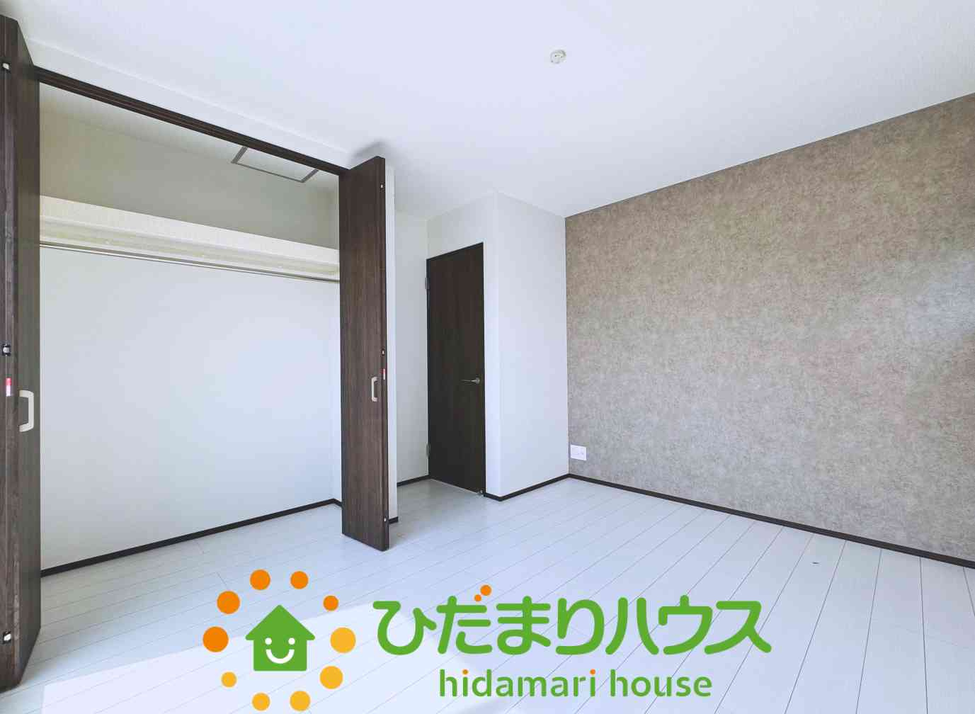 久喜市上町　新築未使用　07　クレアスタウン　の収納|タンスいらずのクローゼット収納付き。