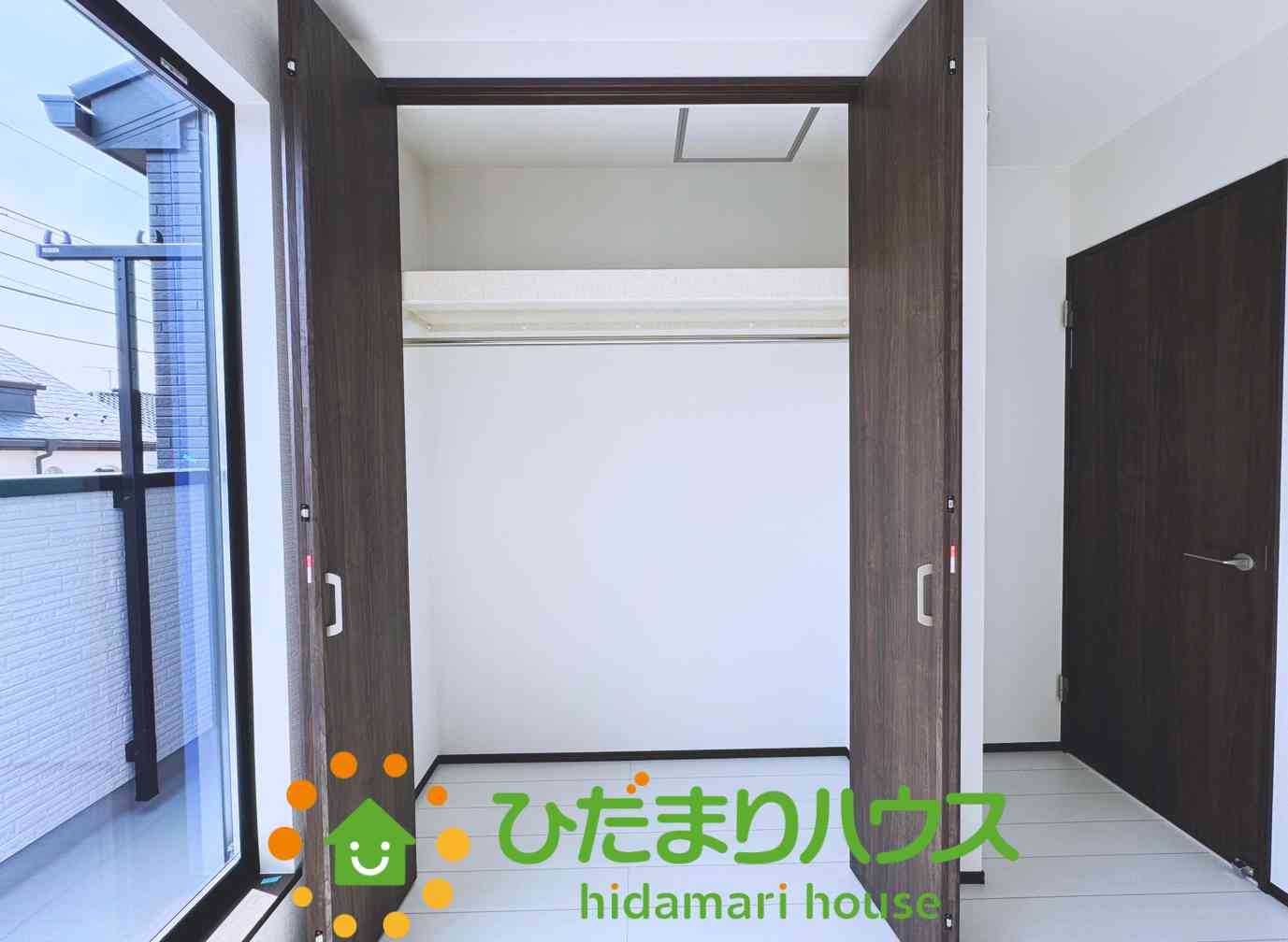 久喜市上町　新築未使用　07　クレアスタウン　の収納|バッグや帽子は上段にどうぞ。