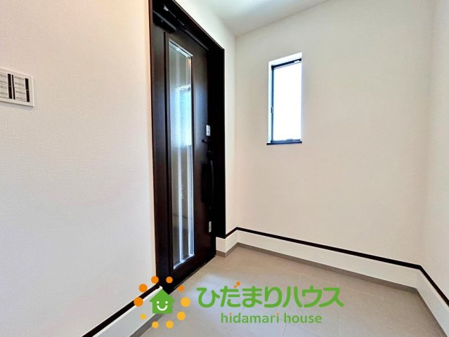 久喜市上町　新築未使用　07　クレアスタウン　の玄関|開放感のある玄関です！