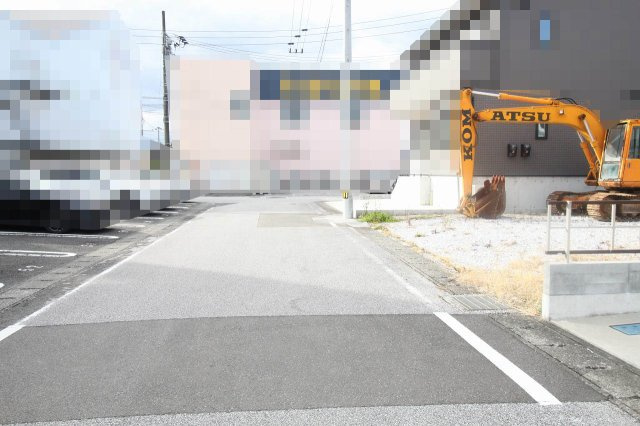 海老ノ丸　建築条件なし　売土地　Ｒ区画の前面道路含む現地写真
