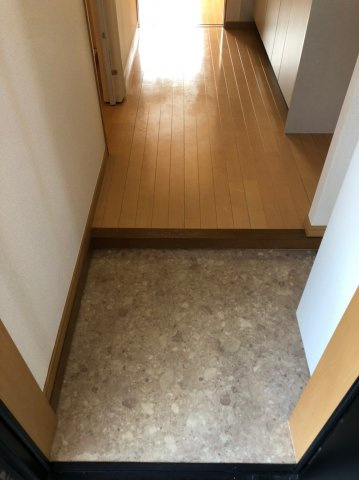 仲介手数料0！！ウインズ名城の玄関