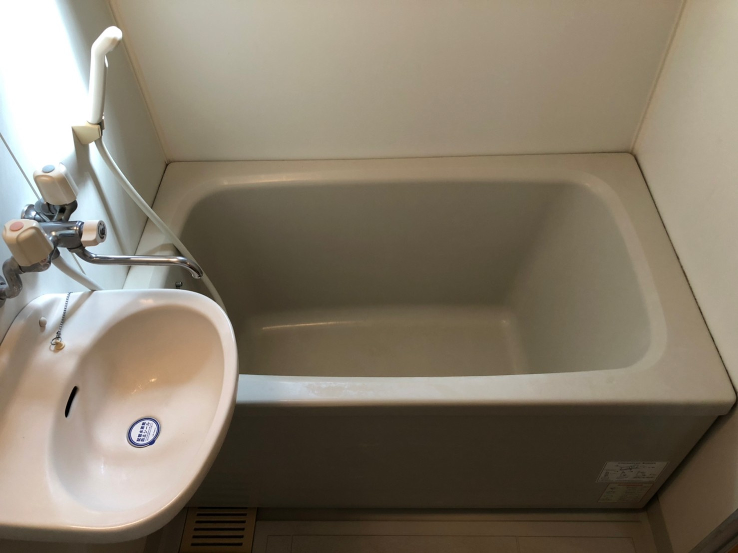 仲介手数料0！！ウインズ名城の浴室