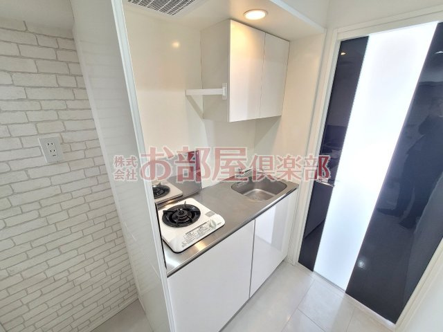 グランドセレブ真木のキッチン|コンパクトなキッチンで掃除もラクラク