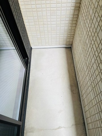 仲介手数料0！！プレミア清水のバルコニー
