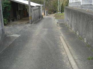 【前面道路含む現地写真】 | 全面道路は車の往来が少ない場所です