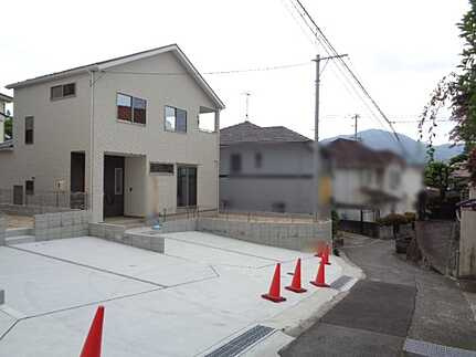 呉市内神町　新築一戸建て(全2棟)の前面道路含む現地写真