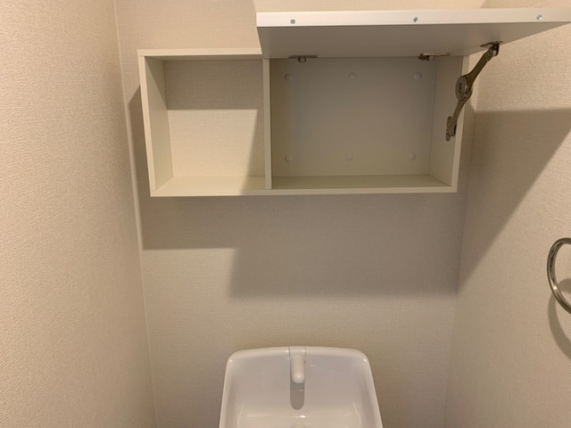 サンライズ東根のトイレ|トイレ上収納(イメージ)