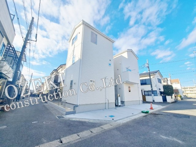 越谷市大沢新築戸建て2棟現場　時間を超えて受け継がれていく住まい-LIGNAGEリナージュ-の外観