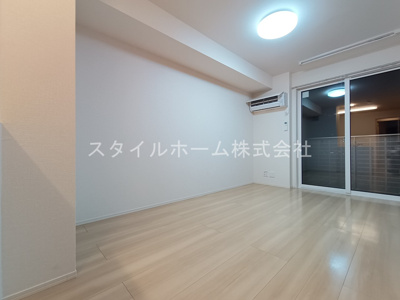 【居間・リビング】 | シーナリー | 別部屋写真です。