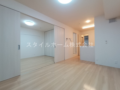 【居間・リビング】 | シーナリー | 別部屋写真です。