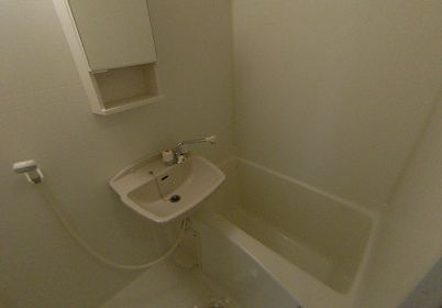 セゾンコート春木の浴室|日々の疲れを癒すお風呂付です