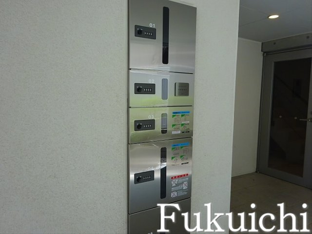 ブランシェ祐天寺　のエントランス