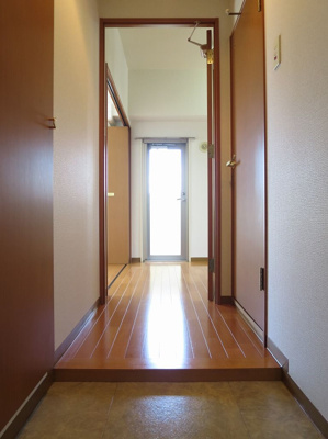 【玄関】 | リファレンス呉服町 | 別号室の写真になります。現況優先。