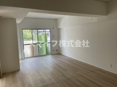 【居間・リビング】 | パークハイツアイリス2号館