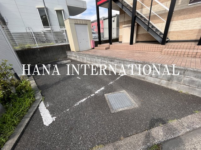 町田市鶴間の駐車場
