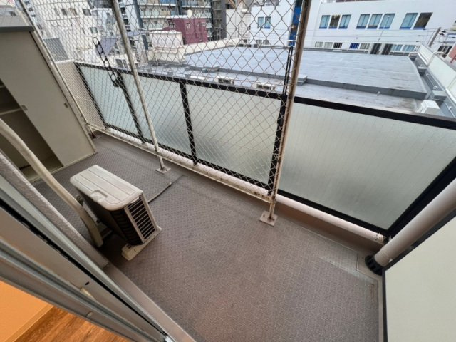栄町ダイヤハイツのバルコニー