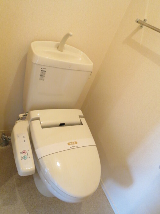 サンセゾン ナツキのトイレ|トイレ 温水洗浄暖房便座