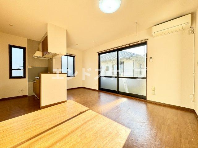 小池貸住宅の居間・リビング|高崎、前橋、伊勢崎エリアのお部屋探しはエンドスケープまで！お客様の理想お聞かせ下さい♪
