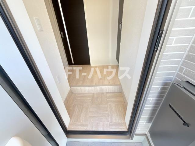 チヨミールの玄関