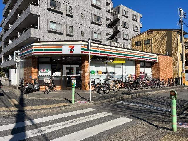 チヨミールの周辺