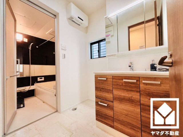 大津市中庄２丁目　1号棟の洗面所