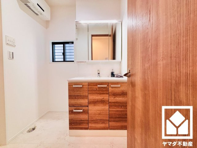 大津市中庄２丁目　1号棟の独立洗面台