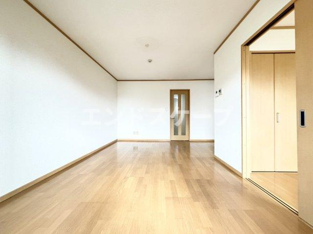 テルーの居間・リビング|高崎、前橋、伊勢崎エリアのお部屋探しはエンドスケープまで！お客様の理想お聞かせ下さい♪