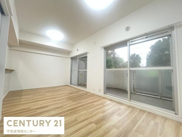 【居間・リビング】 | グリーンコーポ大正 | 採光良好！