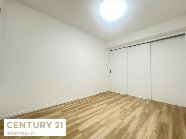 【寝室】 | グリーンコーポ大正 | 6帖のお部屋は引き戸です