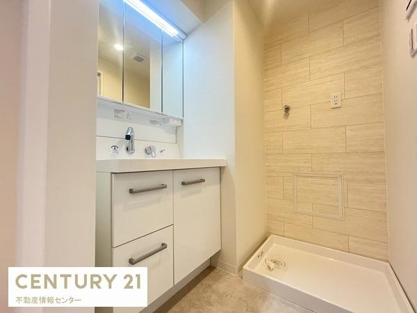 【独立洗面台】 | グリーンコーポ大正 | 洗面所のクッションフロア洗濯パン新調